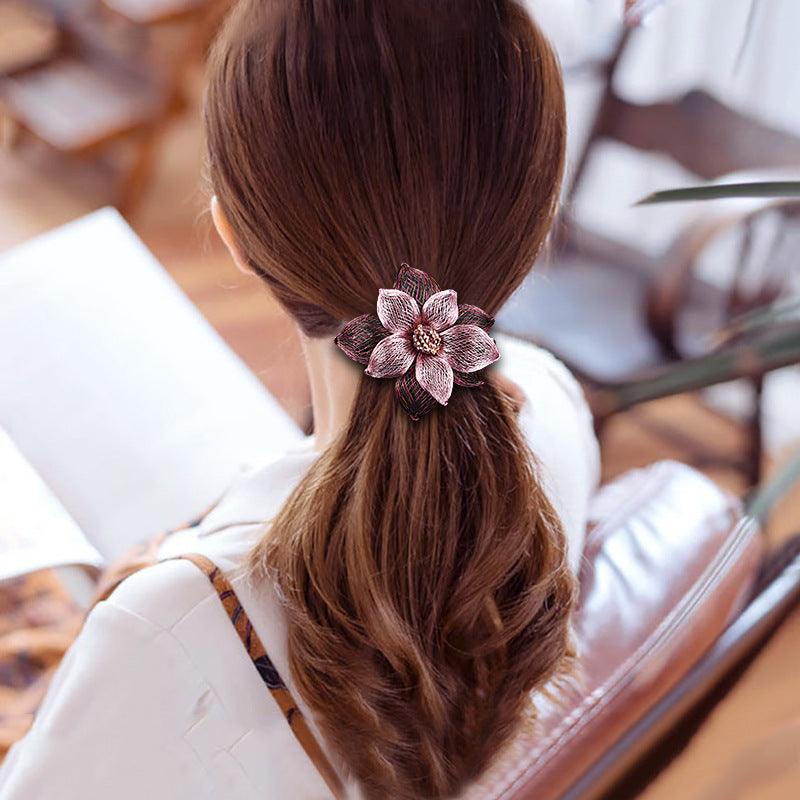 Women's Fashionable Simple Floral Shaped Spring Hair Clip