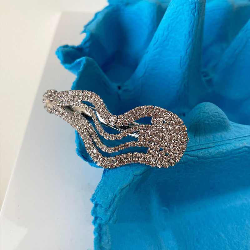 Metal Full Diamond Twisted Hair Clip