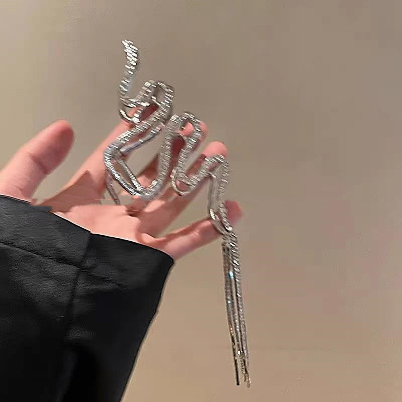 Best Women's High-end Hair Clip With Tassel On The Back Of The Head
